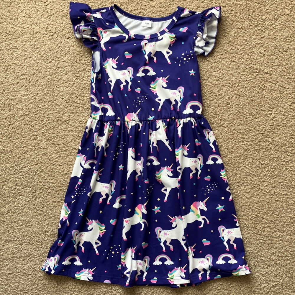 Purple Unicorn Print Dress with Flutter Cap Sleeves
Size 7-8